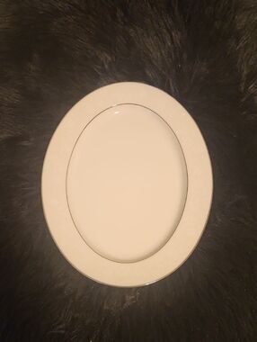 Noritake Baroness Porcelain serving Platter with Embossed Border Platinum Trim